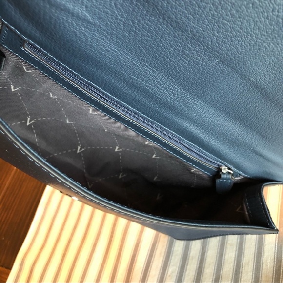 Vince Camuto Clutch - Picture 4 of 9